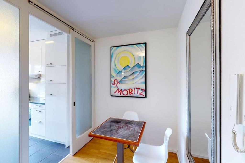 Very Spacious Studio In City Center - Parkview 4 チューリッヒ エクステリア 写真